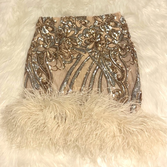 Sparkling Sequin Skirt Set - Picture 5 of 5